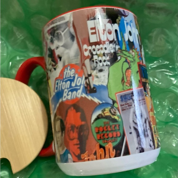 Elton John Rock Band Concert Coffee Mug with Lid/Coaster NEW! - Picture 3 of 5